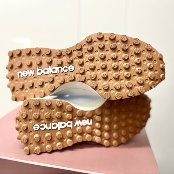 New Balance 327 Golf & Casual LEATHER Women's Sneakers Shoes White Tan 6-10 - Picture 8 of 16